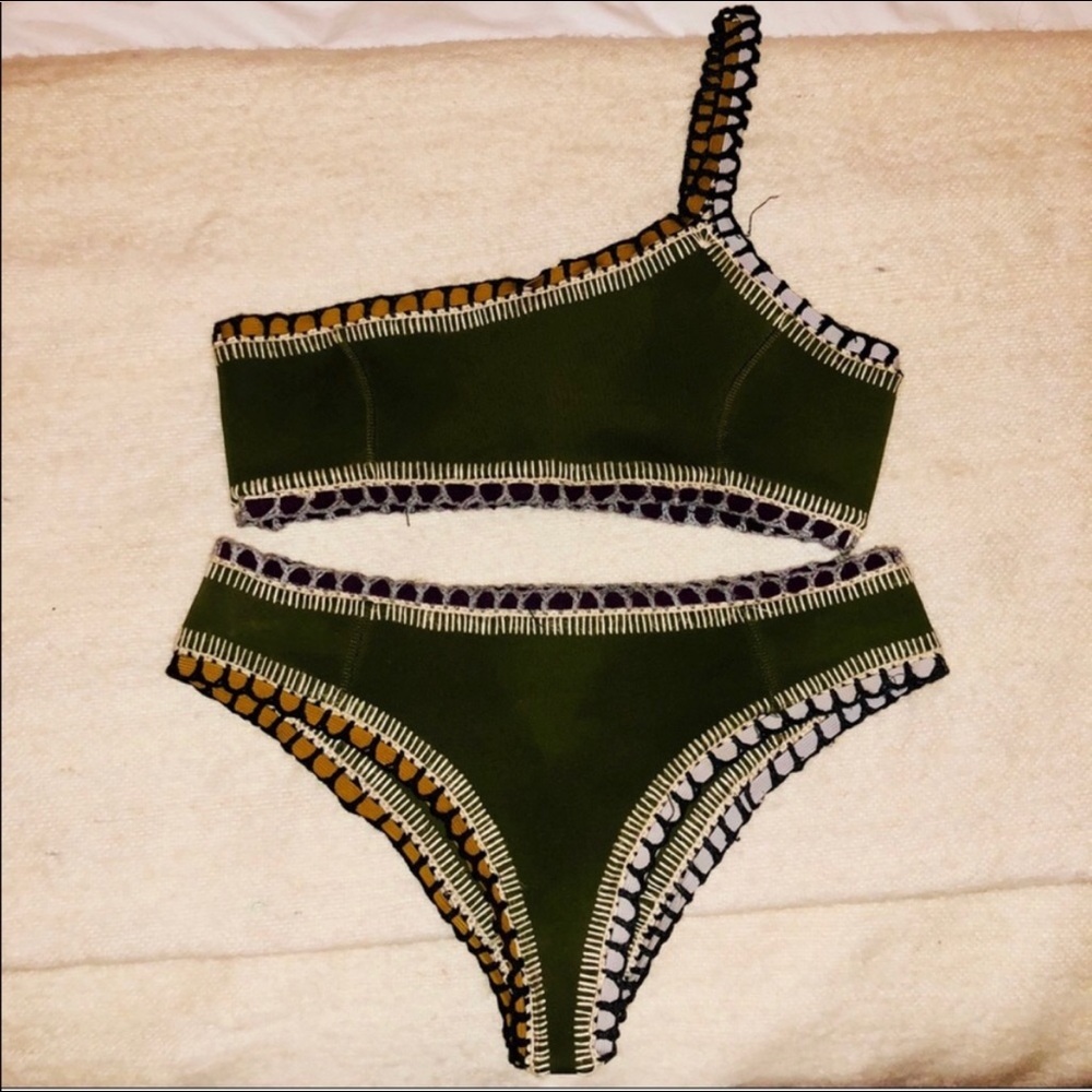 KIINI SET! BARELY WORN❤️❤️❤️